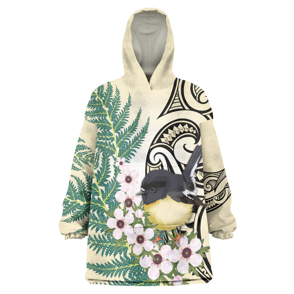 Endemic Tomtit New Zealand Wearable Blanket Hoodie Miromiro Manuka Silver Fern Maori Pattern
