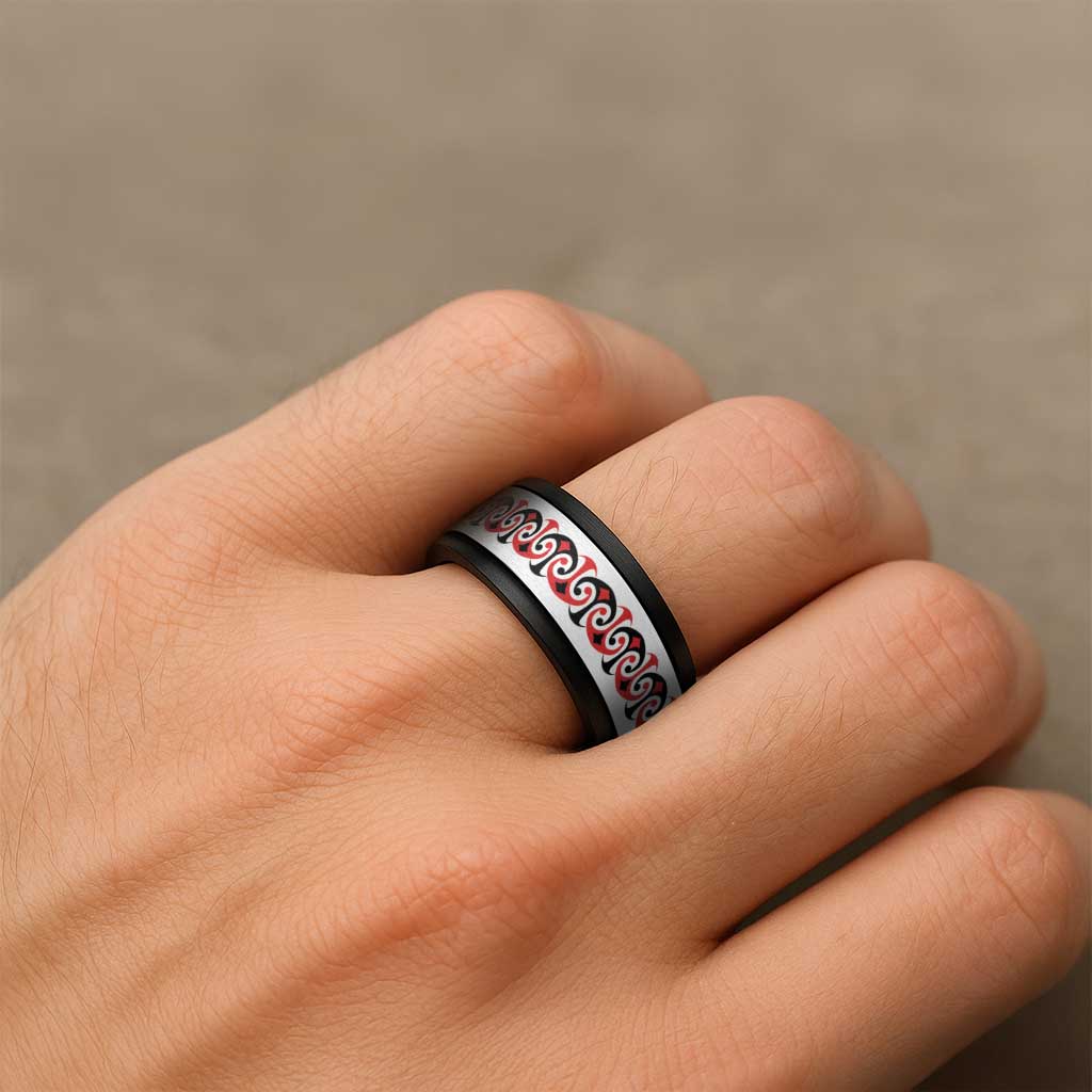 New Zealand Ngutu Kaka Kowhaiwhai Motif Spinner Ring - Aussie Hoodie