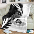 New Zealand Silver Fern Curling Personalised Blanket Aotearoa Kiwi Ponga Black White Version - Aussie Hoodie
