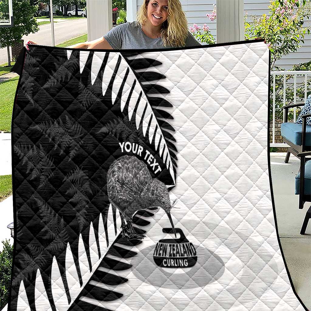 New Zealand Silver Fern Curling Personalised Quilt Aotearoa Kiwi Ponga Black White Version - Aussie Hoodie