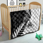 New Zealand Silver Fern Curling Personalised Quilt Aotearoa Kiwi Ponga Black White Version - Aussie Hoodie