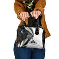 New Zealand Silver Fern Curling Personalised Shoulder Handbag Aotearoa Kiwi Ponga Black White Version - Aussie Hoodie