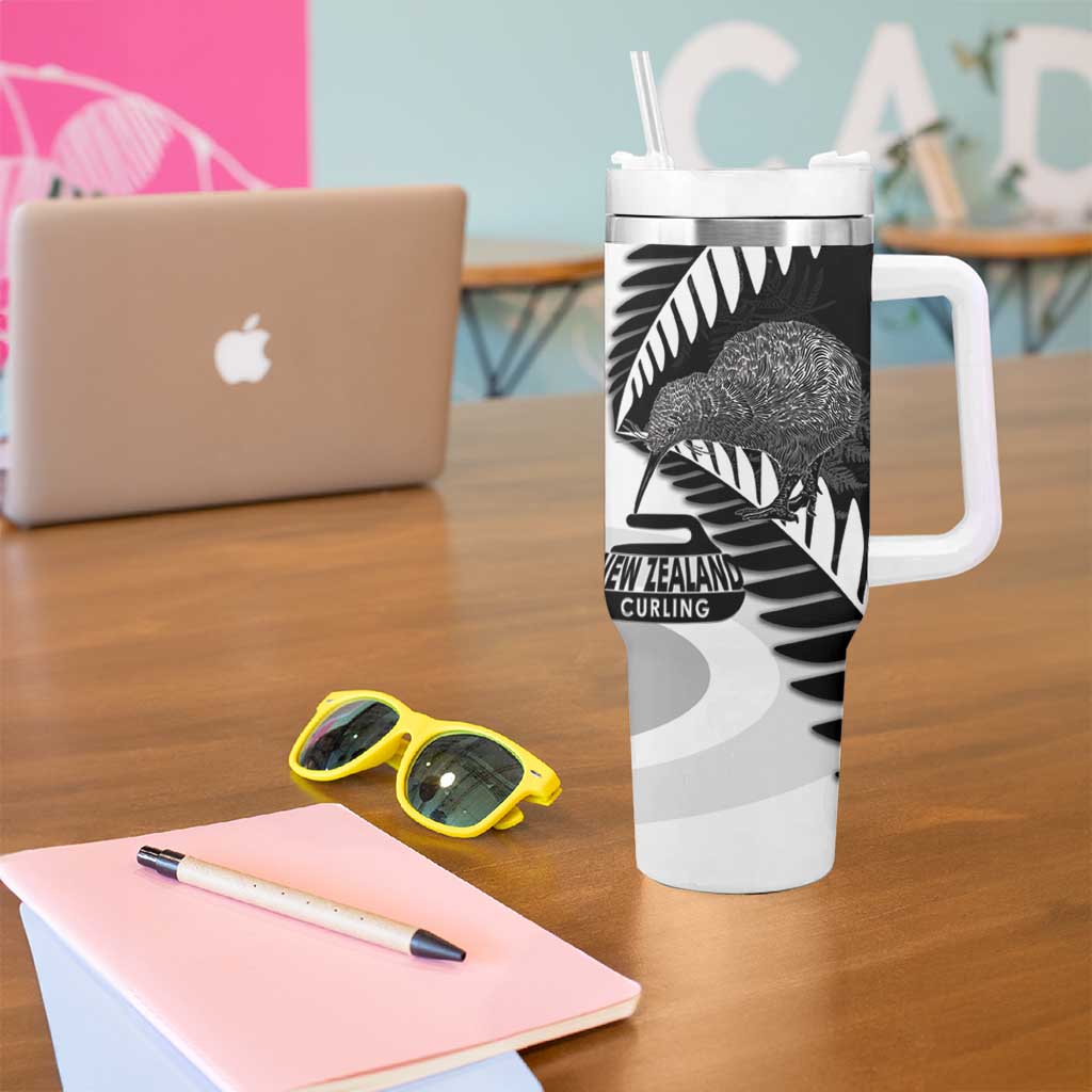 New Zealand Silver Fern Curling Personalised Tumbler With Handle Aotearoa Kiwi Ponga Black White Version - Aussie Hoodie