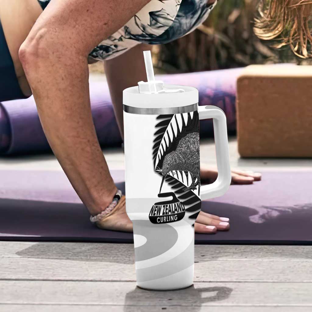 New Zealand Silver Fern Curling Personalised Tumbler With Handle Aotearoa Kiwi Ponga Black White Version - Aussie Hoodie