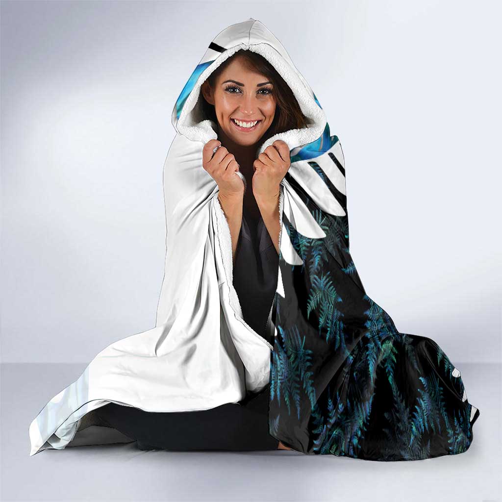 New Zealand Silver Fern Curling Personalised Hooded Blanket Aotearoa Kiwi Ponga Paua Shell Version - Aussie Hoodie