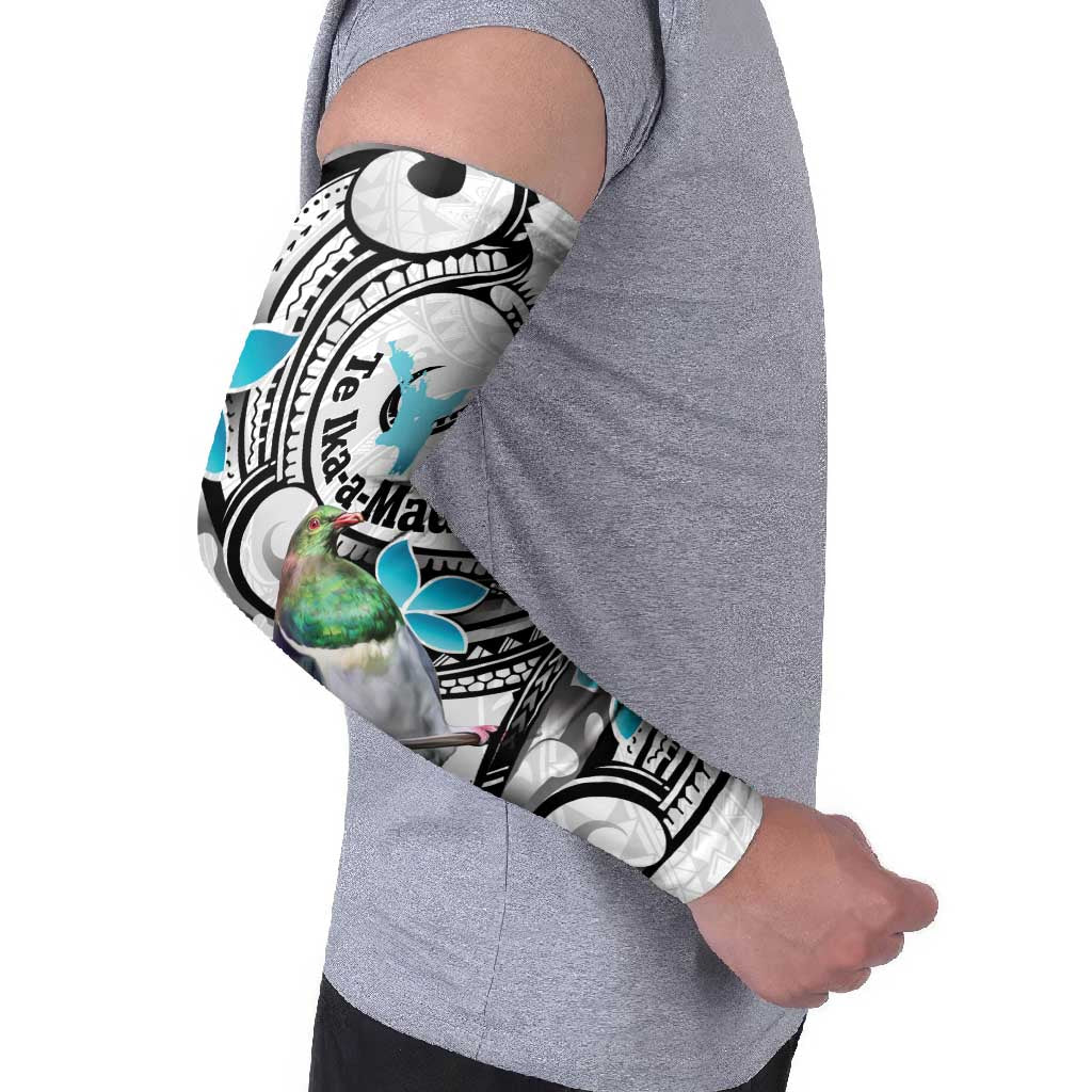Aotearoa Te Ika-a-Maui Arm Sleeves South Island Kekeru Maori Koru - Aussie Hoodie