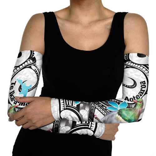 Aotearoa Te Ika-a-Maui Arm Sleeves South Island Kekeru Maori Koru - Aussie Hoodie