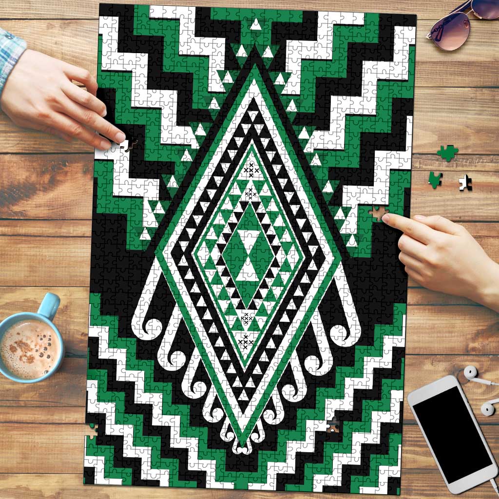 Green New Zealand Taniko Poutama Patikitiki Puzzle - Aussie Hoodie