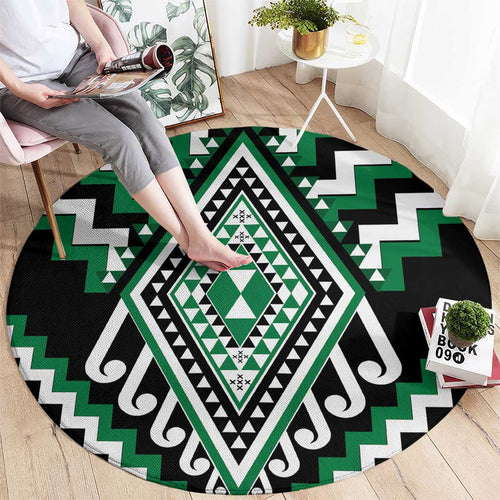 Green Aotearoa Taniko Poutama Patikitiki Round Carpet