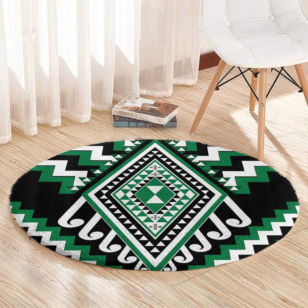 Green Aotearoa Taniko Poutama Patikitiki Round Carpet