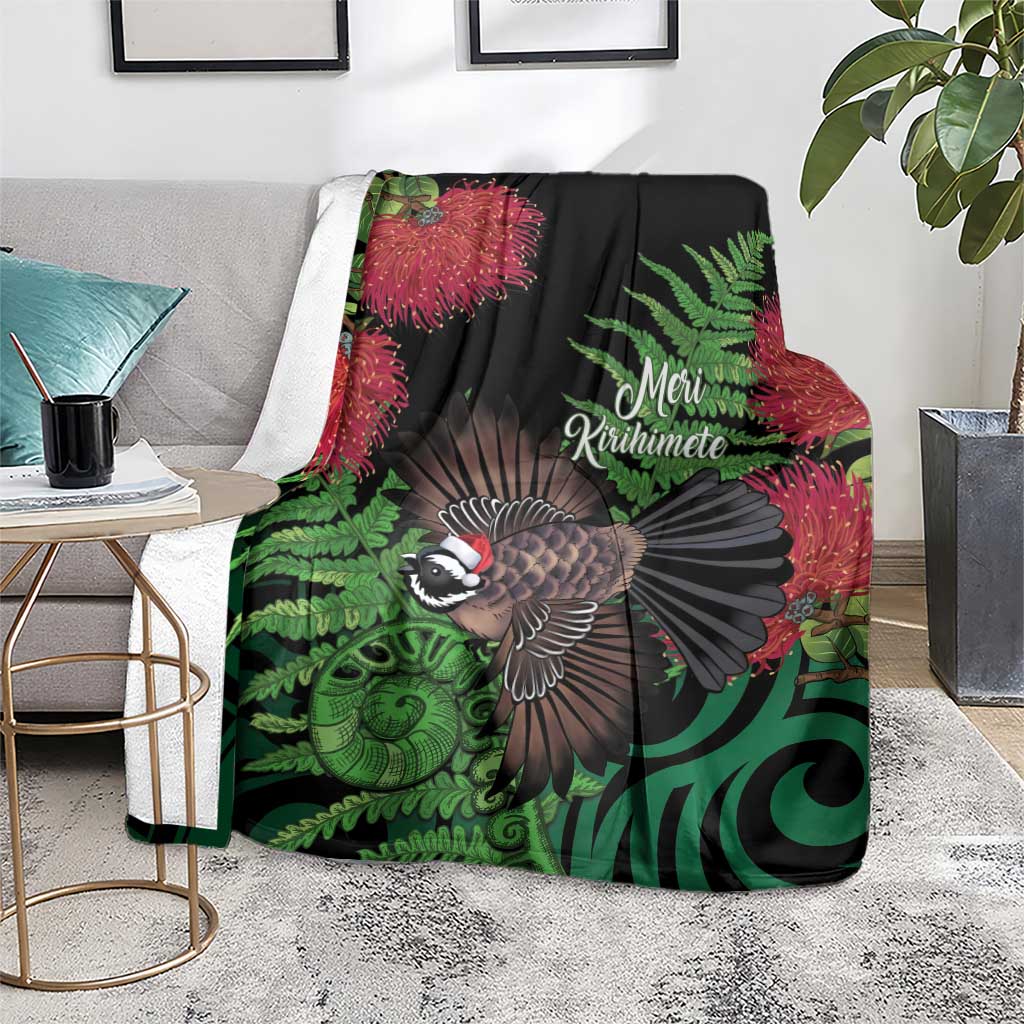 Meri Kirihimete New Zealand Blanket Piwakawaka Koru Fern Mix Pohutukawa - Aussie Hoodie