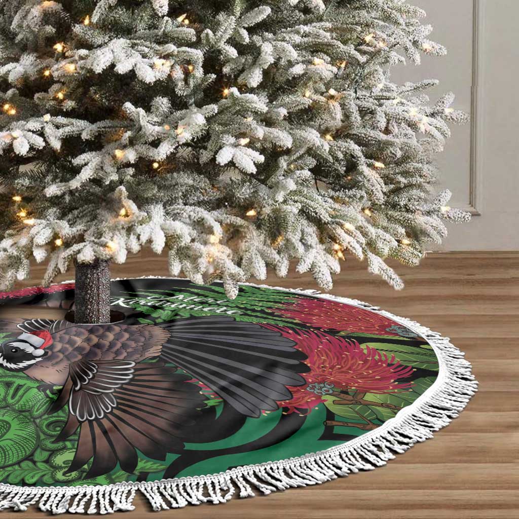 Meri Kirihimete New Zealand Tree Skirt Piwakawaka Koru Fern Mix Pohutukawa - Aussie Hoodie