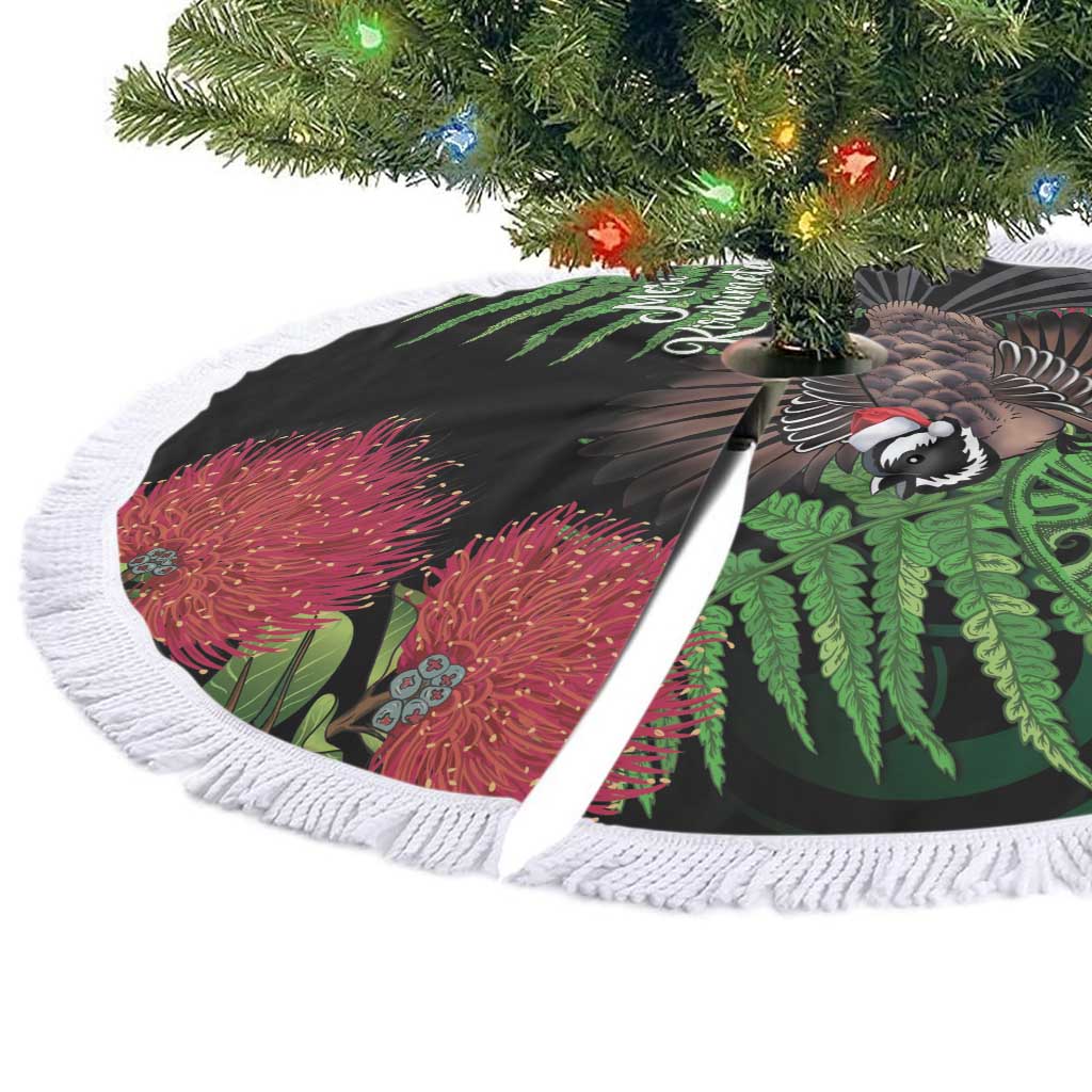 Meri Kirihimete New Zealand Tree Skirt Piwakawaka Koru Fern Mix Pohutukawa - Aussie Hoodie