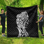 New Zealand Eel Quilt Tuna Aotearoa Maori Patten - Black