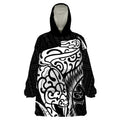 New Zealand Eel Wearable Blanket Hoodie Tuna Aotearoa Maori Patten - Black