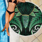 Aotearoa Pounamu Niho Beach Blanket Silver Fern Mix Maori Pattern - Green