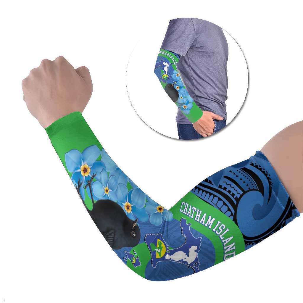New Zealand Chatham Islands Arm Sleeves Wharekauri Forget Me Not With Black Robin - Aussie Hoodie