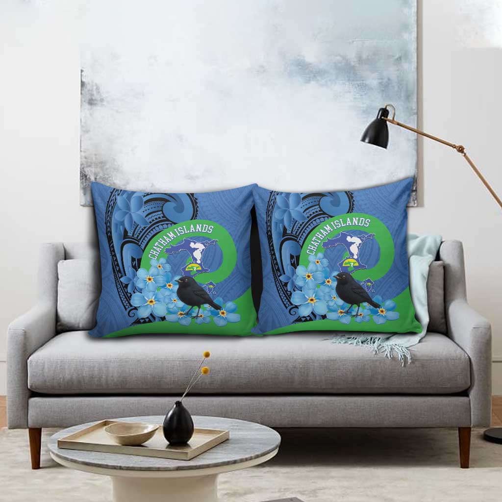 New Zealand Chatham Islands Pillow Cover Wharekauri Forget Me Not With Black Robin - Aussie Hoodie