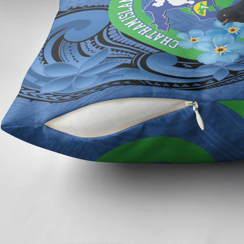 New Zealand Chatham Islands Pillow Cover Wharekauri Forget Me Not With Black Robin - Aussie Hoodie