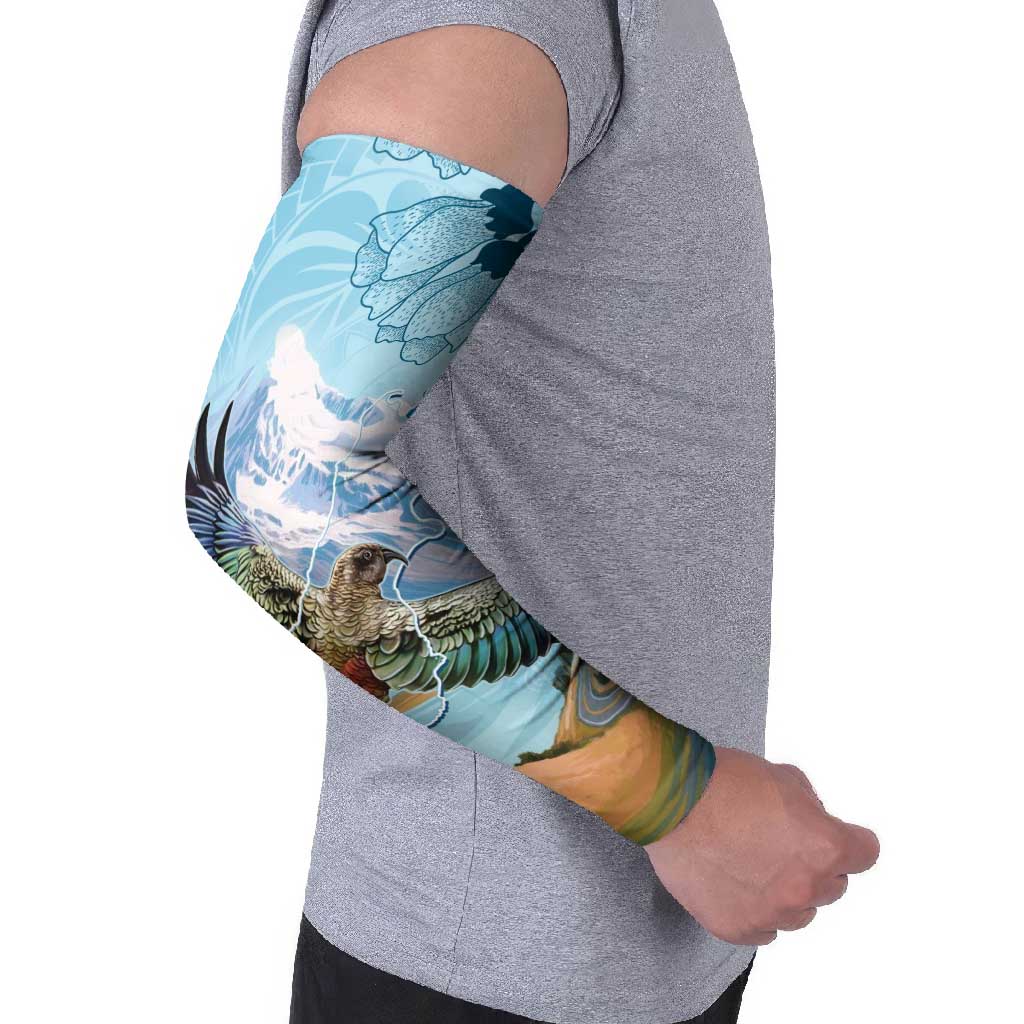 New Zealand South Island Arm Sleeves Te Waipounamu Aoraki Kea Bird - Aussie Hoodie