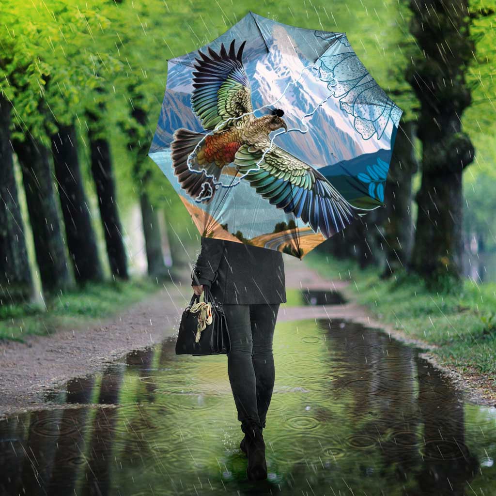 New Zealand South Island Umbrella Te Waipounamu Aoraki Kea Bird - Aussie Hoodie