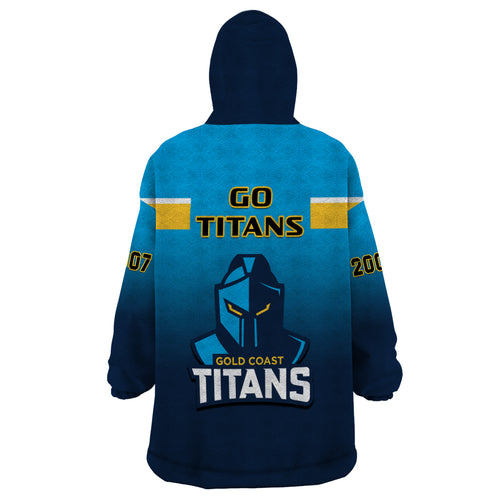 titans-rugby-wearable-blanket-hoodie-gold-coast-2007-sporty-style