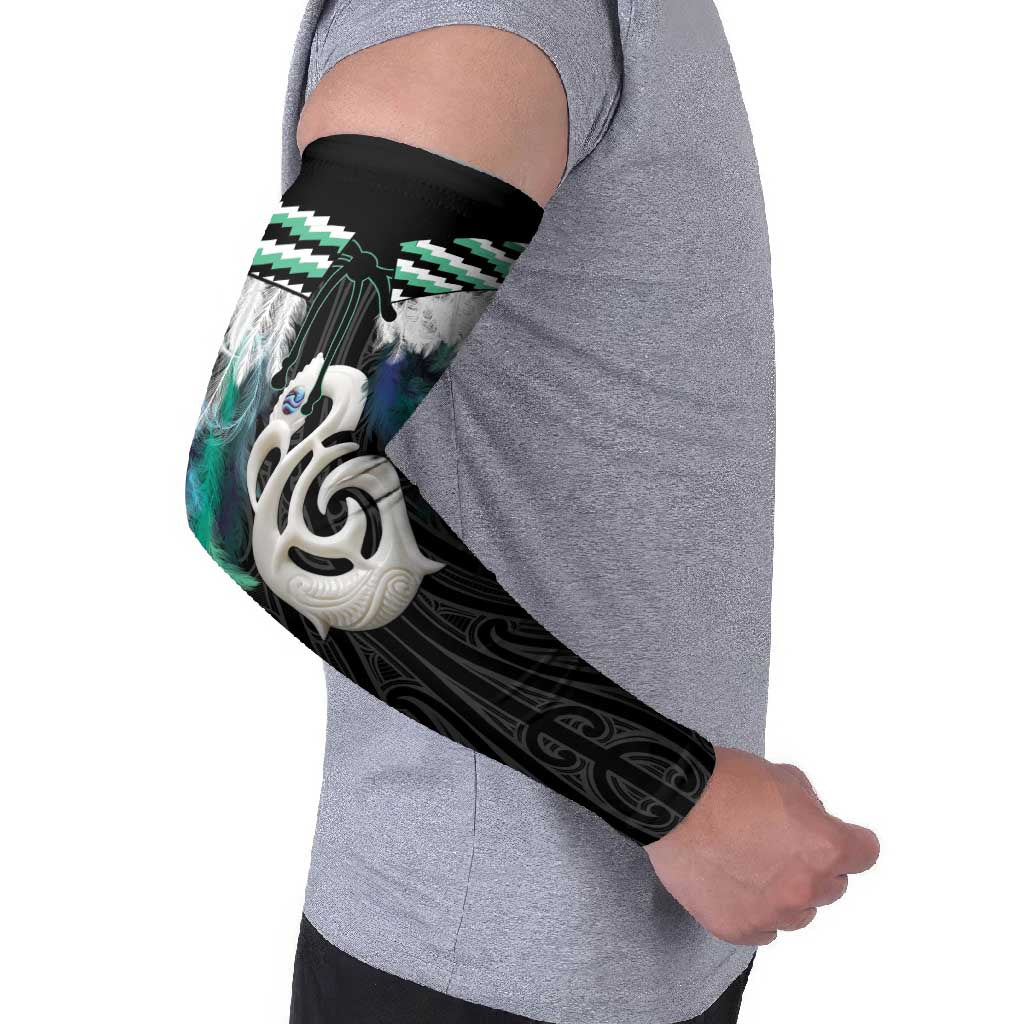 Aotearoa Korowai Motif Arm Sleeves Hei Manaia Poutama Maori Pattern - Aussie Hoodie