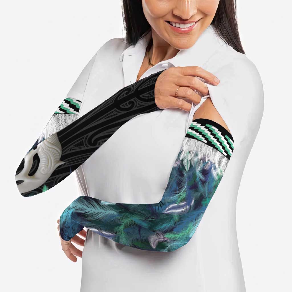 Aotearoa Korowai Motif Arm Sleeves Hei Manaia Poutama Maori Pattern - Aussie Hoodie