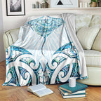 New Zealand Manta Ray Tattoo Blanket Aotearoa Maori Haehae Paua Shell - Aussie Hoodie