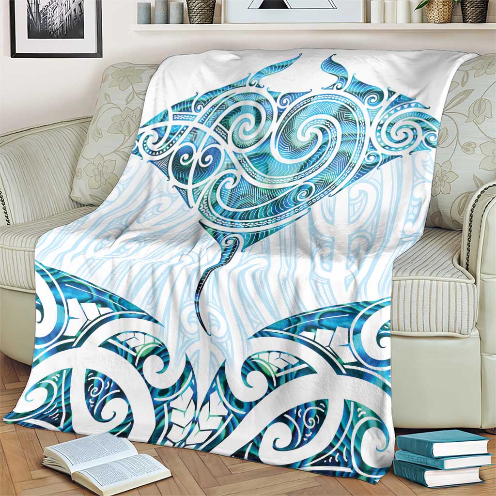 New Zealand Manta Ray Tattoo Blanket Aotearoa Maori Haehae Paua Shell - Aussie Hoodie
