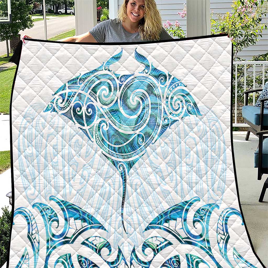 New Zealand Manta Ray Tattoo Quilt Aotearoa Maori Haehae Paua Shell - Aussie Hoodie
