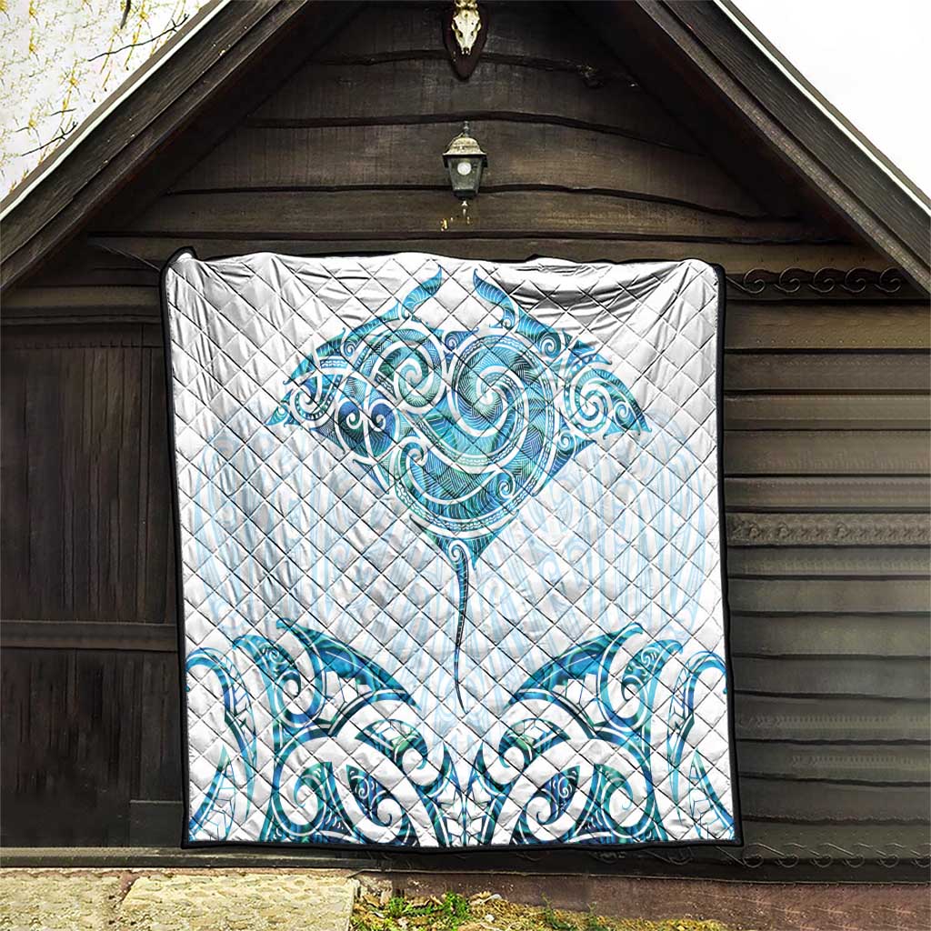 New Zealand Manta Ray Tattoo Quilt Aotearoa Maori Haehae Paua Shell - Aussie Hoodie