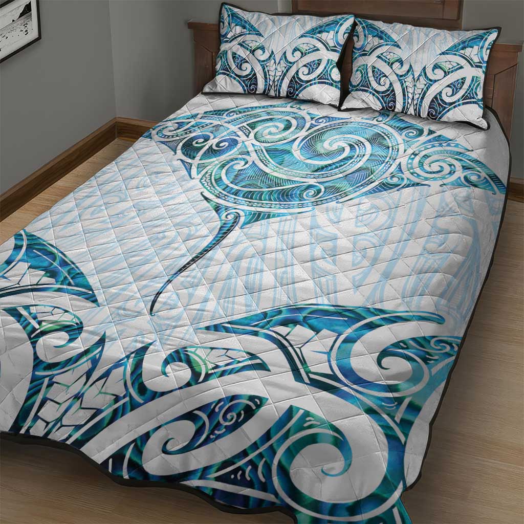 New Zealand Manta Ray Tattoo Quilt Bed Set Aotearoa Maori Haehae Paua Shell - Aussie Hoodie