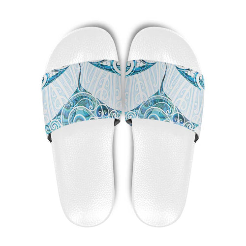 New Zealand Manta Ray Tattoo Slide Sandals Aotearoa Maori Haehae Paua Shell - Aussie Hoodie