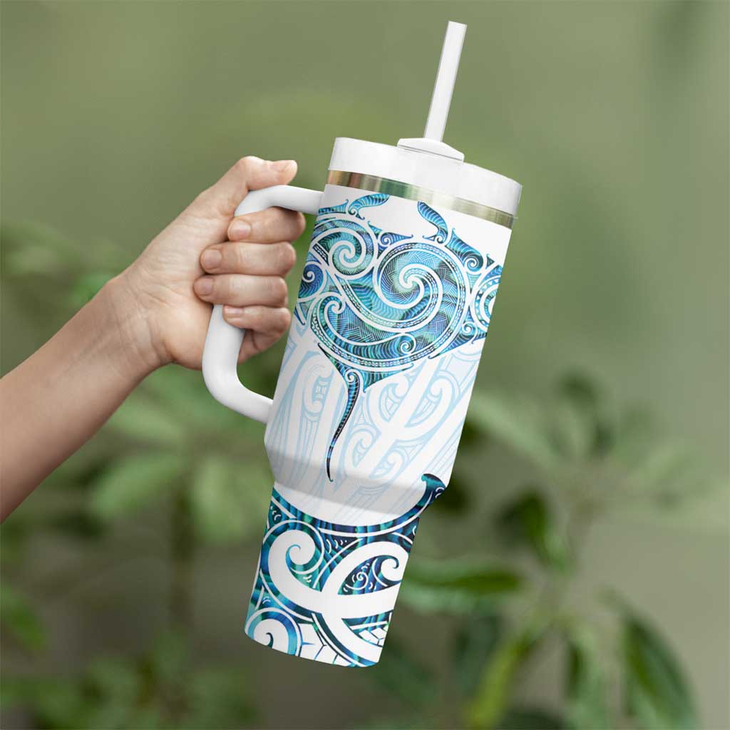 New Zealand Manta Ray Tattoo Tumbler With Handle Aotearoa Maori Haehae Paua Shell - Aussie Hoodie