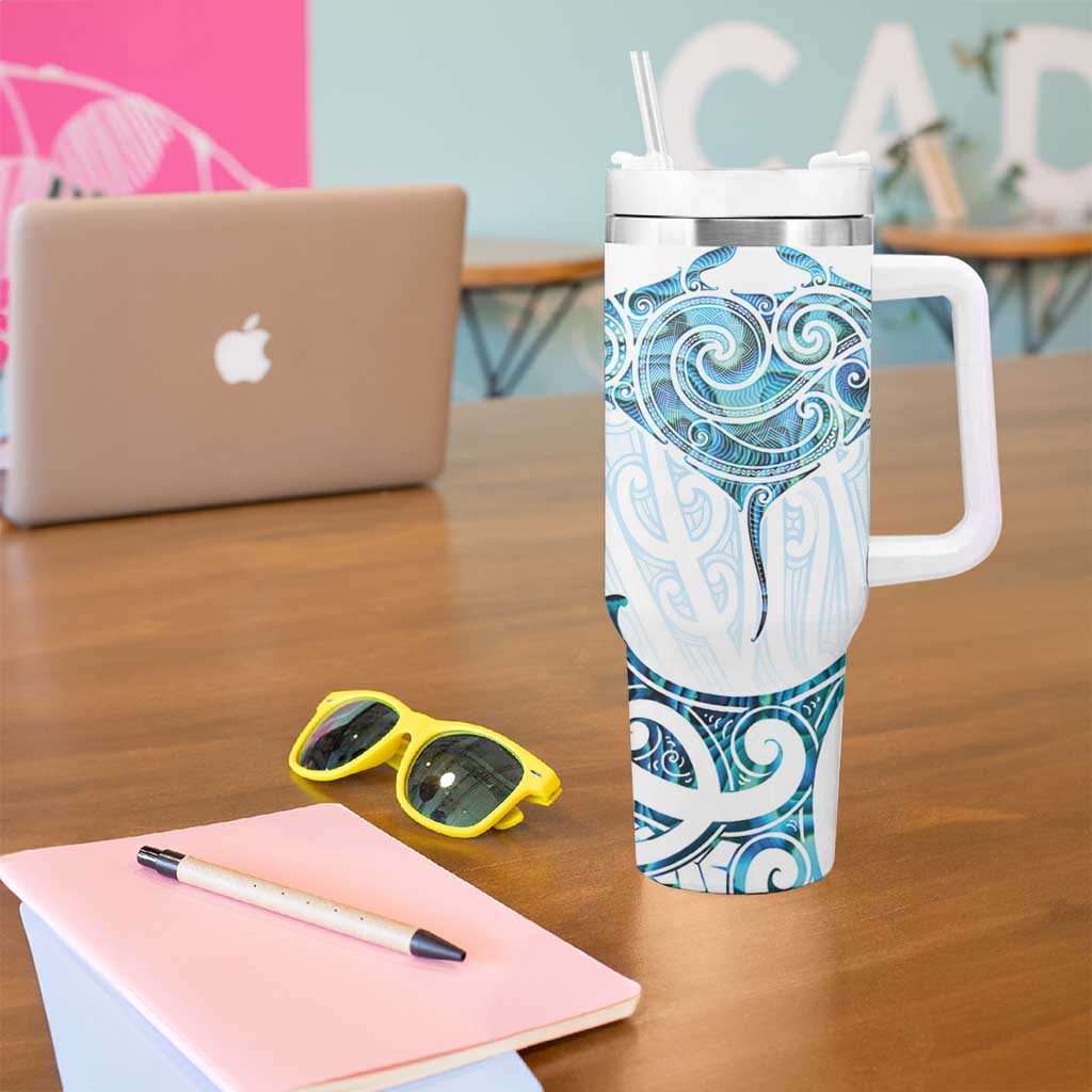 New Zealand Manta Ray Tattoo Tumbler With Handle Aotearoa Maori Haehae Paua Shell - Aussie Hoodie