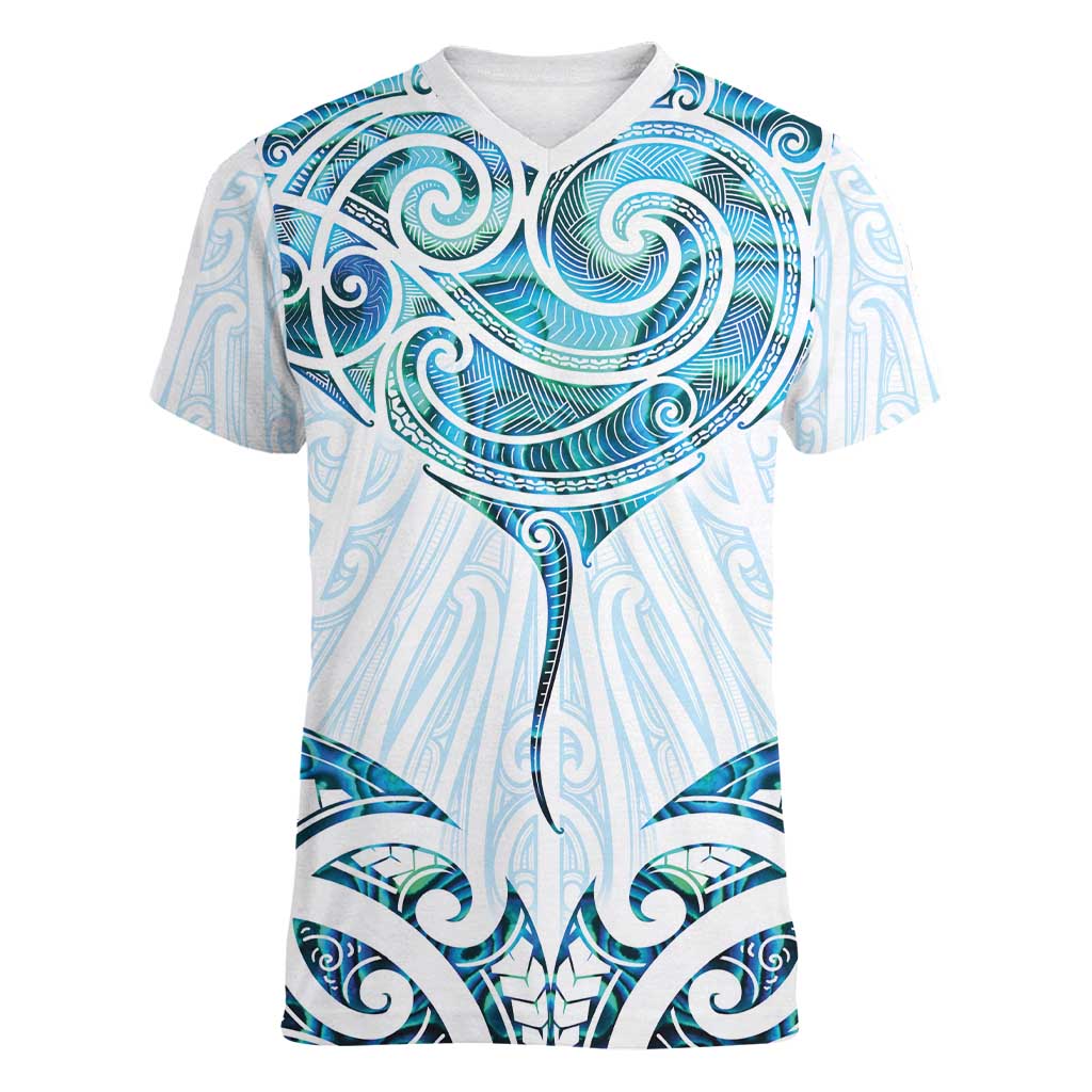 New Zealand Manta Ray Tattoo Women V-Neck T-Shirt Aotearoa Maori Haehae Paua Shell - Aussie Hoodie