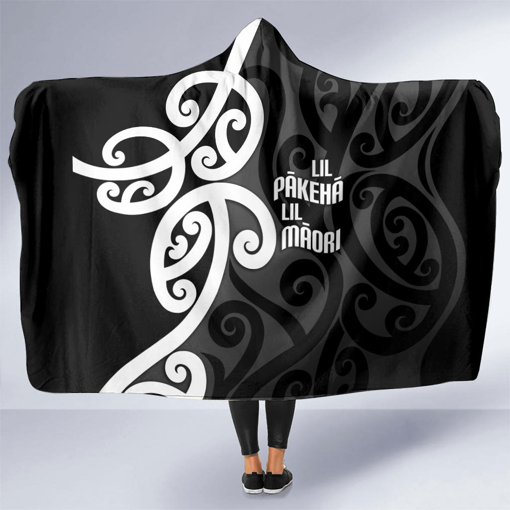 Lil Pakeha Lil Maori New Zealand Hooded Blanket Kiwi Proud Mangopare Pattern