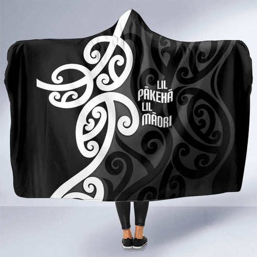 Lil Pakeha Lil Maori New Zealand Hooded Blanket Kiwi Proud Mangopare Pattern