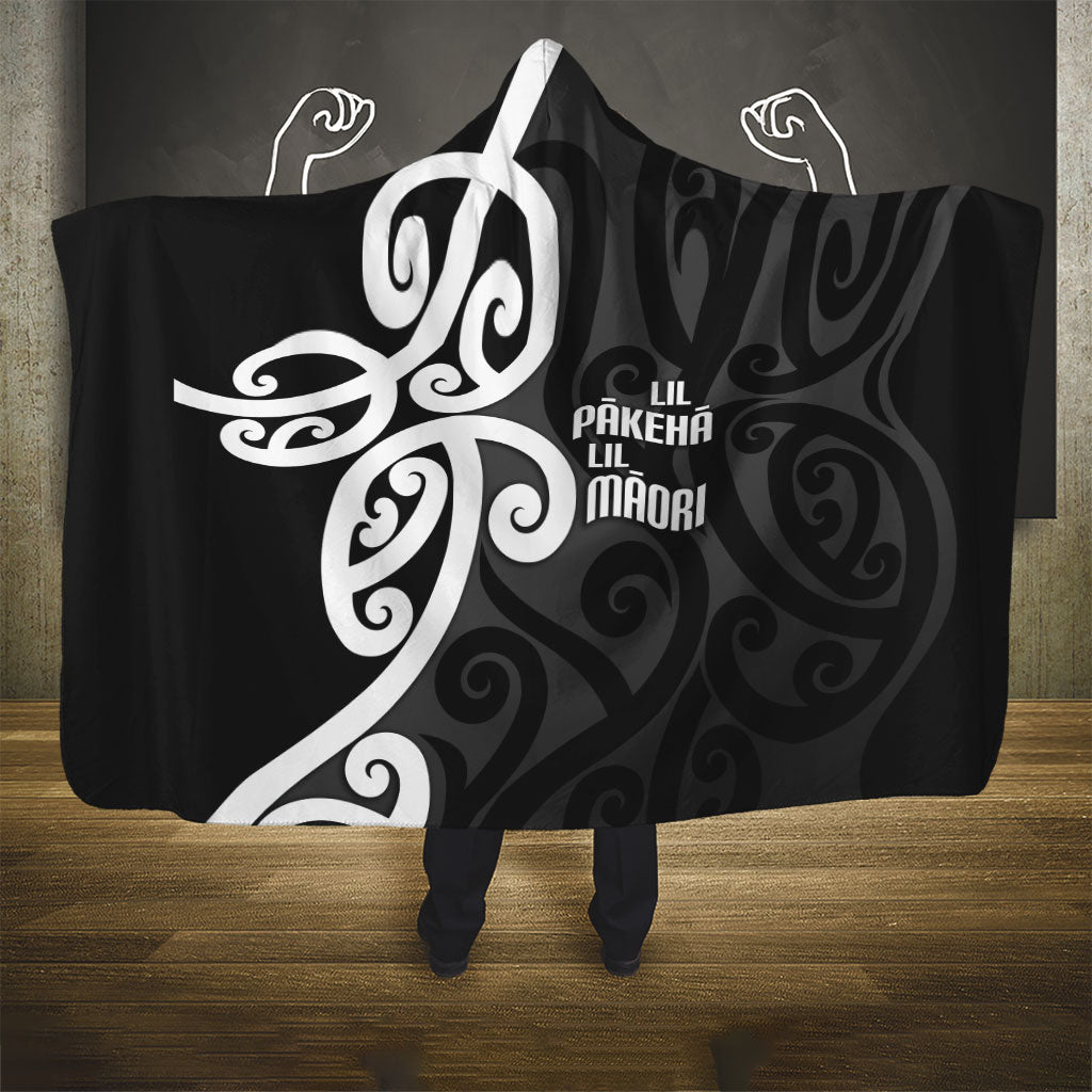 Lil Pakeha Lil Maori New Zealand Hooded Blanket Kiwi Proud Mangopare Pattern