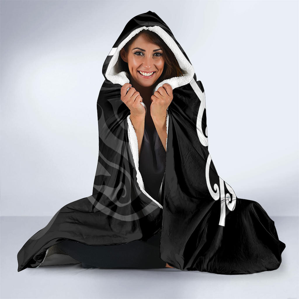 Lil Pakeha Lil Maori New Zealand Hooded Blanket Kiwi Proud Mangopare Pattern