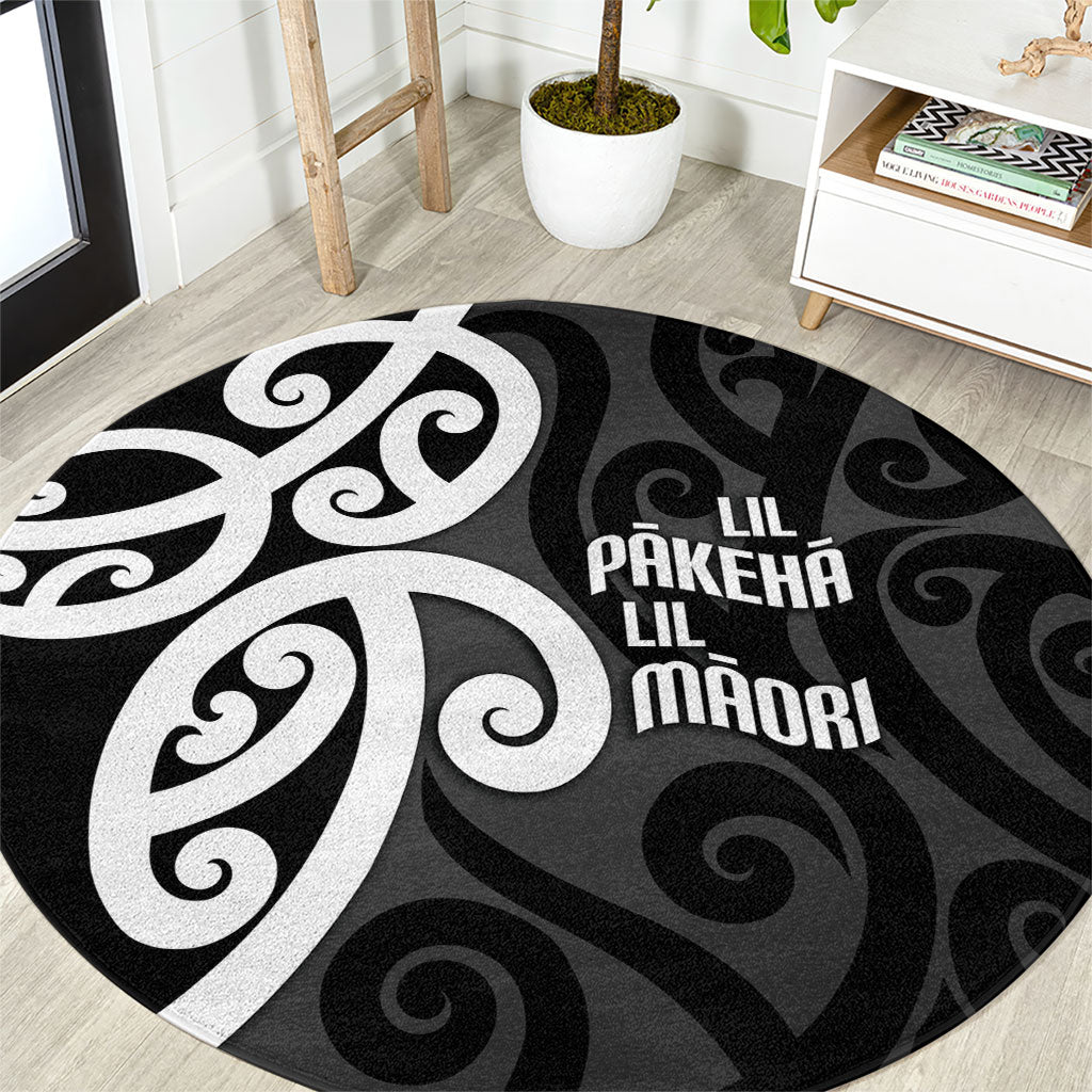 Lil Pakeha Lil Maori New Zealand Round Carpet Kiwi Proud Mangopare Pattern