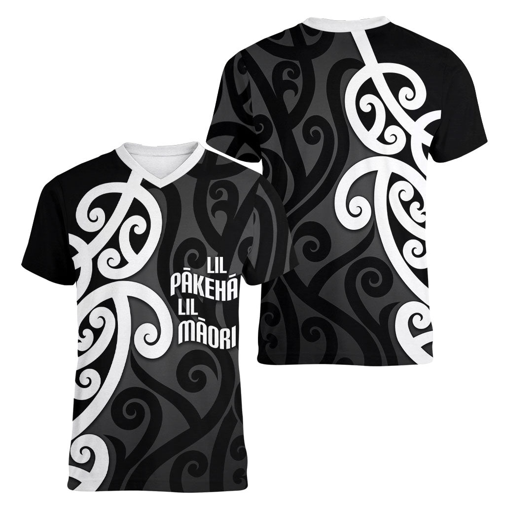 Lil Pakeha Lil Maori New Zealand Women V-Neck T-Shirt Kiwi Proud Mangopare Pattern
