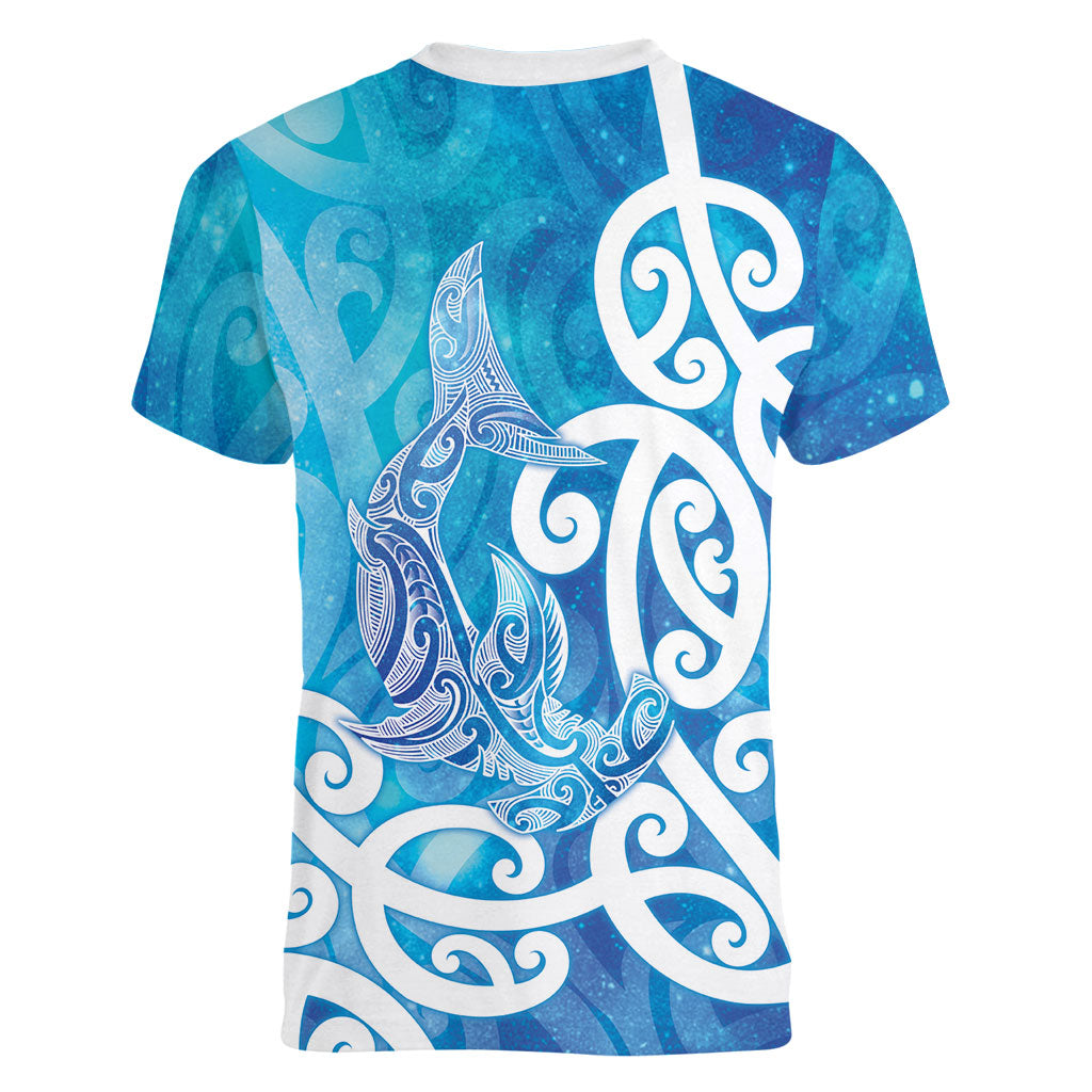 Hammerhead Shark Tattoo New Zealand Women V-Neck T-Shirt Maori Galaxy Mangopare Pattern