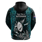 new-zealand-silver-fern-rugby-hoodie-aotearoa-all-black-dabbing-ball-with-maori-paua-shell