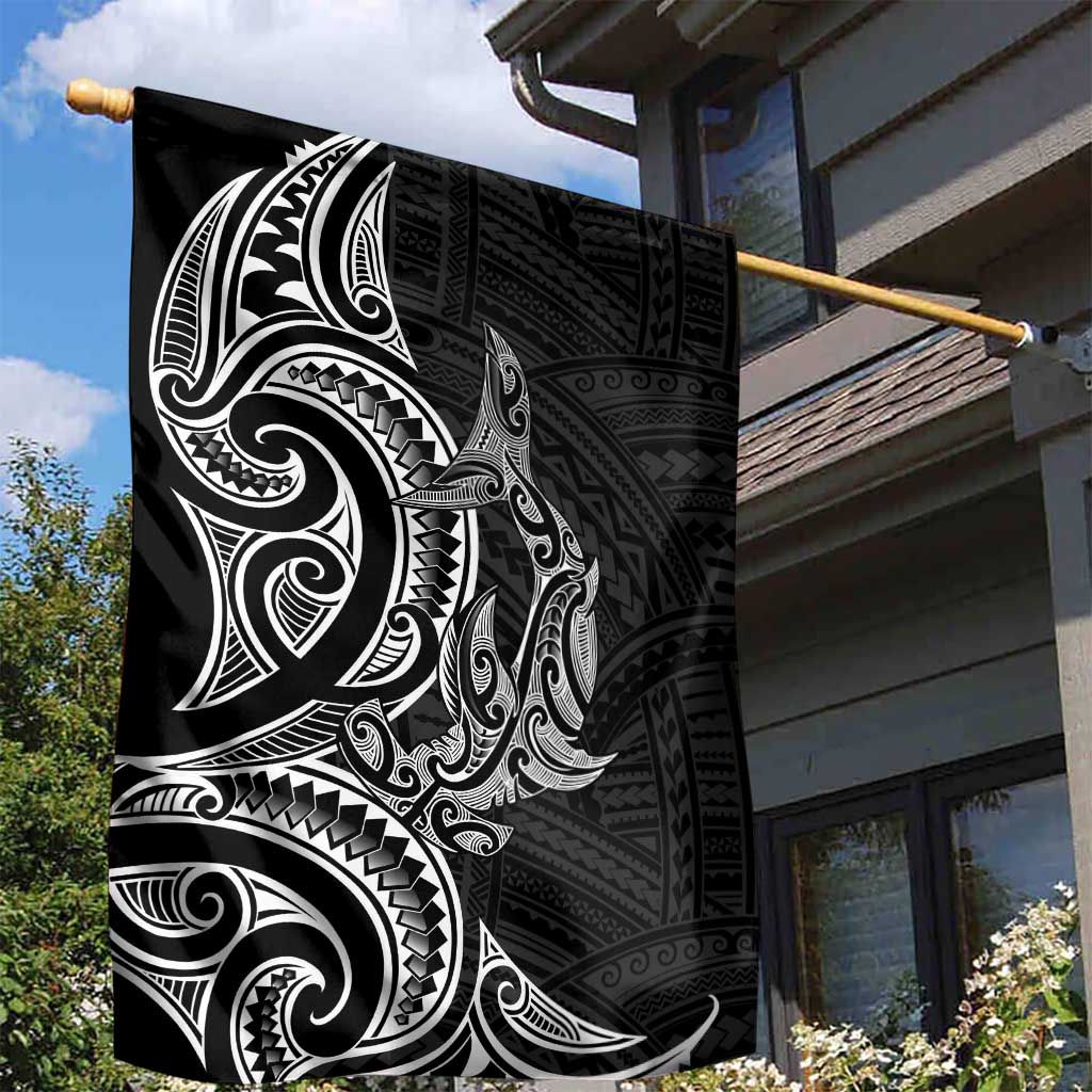 New Zealand Hammerhead Shark Garden Flag Maori Haehae Mangopare Black - Aussie Hoodie