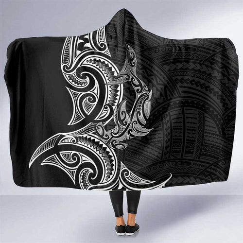 New Zealand Hammerhead Shark Hooded Blanket Maori Haehae Mangopare Black - Aussie Hoodie