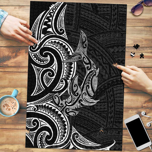 New Zealand Hammerhead Shark Puzzle Maori Haehae Mangopare Black - Aussie Hoodie