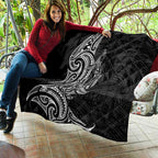 New Zealand Hammerhead Shark Quilt Maori Haehae Mangopare Black - Aussie Hoodie