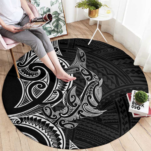 New Zealand Hammerhead Shark Round Carpet Maori Haehae Mangopare Black - Aussie Hoodie